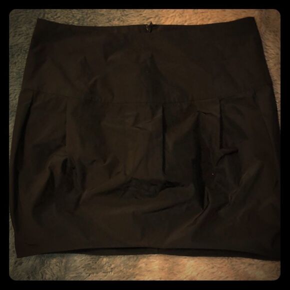 Kenneth Cole - NEW - Black Nylon Mini Skirt - Picture 1 of 4